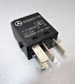 257-Mercedes-Benz B C E M Class 4-Pin Multi-Use Black Relay 0025421119 A1001-X42 - Image 3