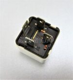 60-Vauxhall Astra Zafira Vectra Multi-Use 4 PIN White Relay 24438885 12V 30A 813 - Image 2