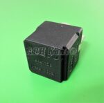 109-Volvo 1995-2005 Multi-Use 4-Pin Black Relay 9441158 Hella 4RA007793-01 Spain - Image 3