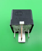 109-Volvo 1995-2005 Multi-Use 4-Pin Black Relay 9441158 Hella 4RA007793-01 Spain - Image 5