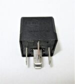 433-Volvo (90-15) Multi-Use 5-Pin Black Relay 9441160 Hella 4RA007794-01 Spain - Image 2