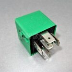 104 -Mercedes-Benz E M S A Class 5-Pin Green Relay 0025422319 V23134-B52-X309