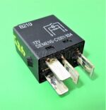 485-Mazda (1998-2007) 4-Pin Multi-Use Black Relay B210 12V Siemens-C1001-X54