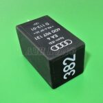 268-Audi Black-382 Interior Light Control 4-Pin Relay 4D0907131 EA4 D113-01