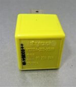 Saab Ignition Starter Glow Plugs Horn Yellow Relay 90226846 Tyco V23134-J52-X369 - Image 4