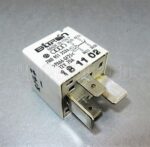 Audi VW Seat Skoda Contact Close White Relay 7M0951253A (No.100) 4-Pin - Image 2