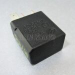 188-Alfa Romeo (00-16) 4-Pin Multi-Use Black Relay 46520421 12V 20A A727 702.30