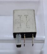 181-Audi VW Seat Skoda Multi-Use 4-Pin White-449 Relay 1K0951253 Bitron 12V 30A - Image 4