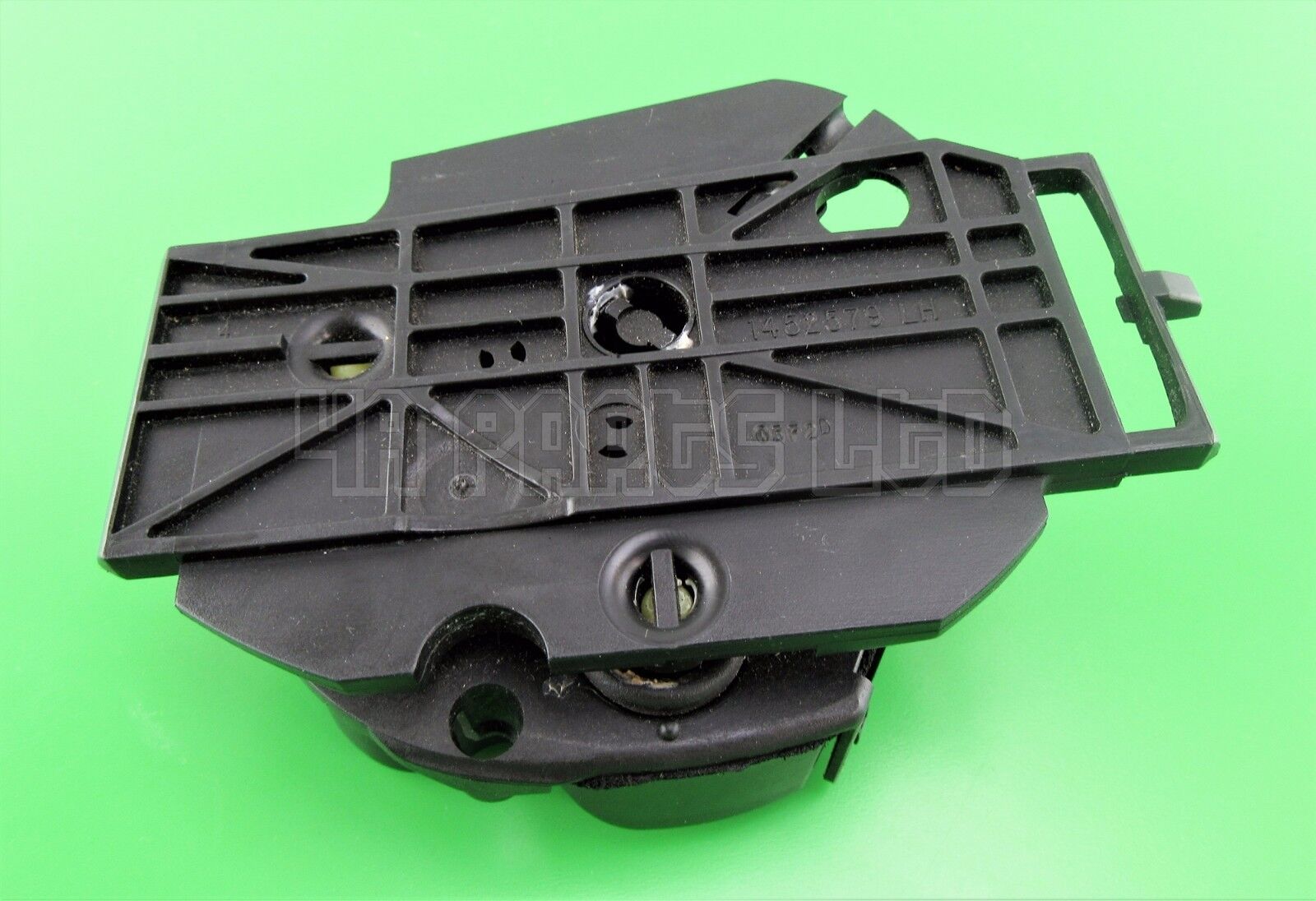 Toyota Avensis (03-15) Left Side Door Mirror Motor (Actuator) 1452579 LH Main Image Toyota Avensis (03-15) Left Side Door Mirror Motor (Actuator) 1452579 LH - Image 1