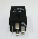 Genuine Mitsubishi 6-Pin Intermittent Rear Wiper Control Relay (Module) MB953394 - Image 3