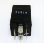 Genuine Mitsubishi 6-Pin Intermittent Rear Wiper Control Relay (Module) MB953394 - Image 9