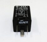 Genuine Porsche 944 924 3-Blade Turn Signal Flasher Relay 111953227D 0335200023 - Image 3