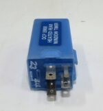 Genuine Classic Land Rover Defender Heated RearWindow Timer Relay SRB544 DCP8988 - Image 3