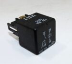 Genuine SsangYong (1995-2005) 5-Pin Multiuse Black Relay 6618225338 12V 30A Deco - Image 2