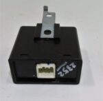 Vauxhall Antara Chevrolet Captiva Wing Mirror Folding Control Module 96673478 - Image 4