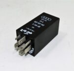 Audi TT 8N 99-06 Convertible Wind Deflector Relay Module (No. 604) 12V 8N7907953 - Image 5
