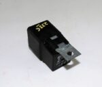 Genuine VW Seat 4-Blade Heated Windscreen Relay 3B0951253 V23136-J1006-X056 SN7 - Image 2