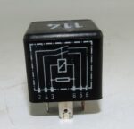 Audi VW Ford 6-Blade  Black (No. 114) Relay 701959141A SHO 898581 2x 25A Ireland - Image 8