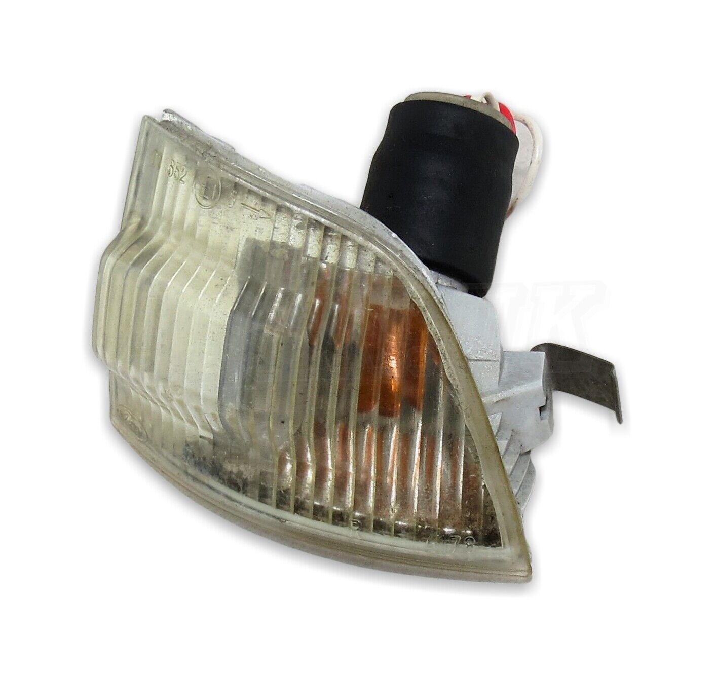 Ford Focus C-Max Mk1 /05-10 Right Side Door Mirror Indicator Lens 3M5A-13B381-AD Main Image Ford Focus C-Max Mk1 /05-10 Right Side Door Mirror Indicator Lens 3M5A-13B381-AD - Image 1