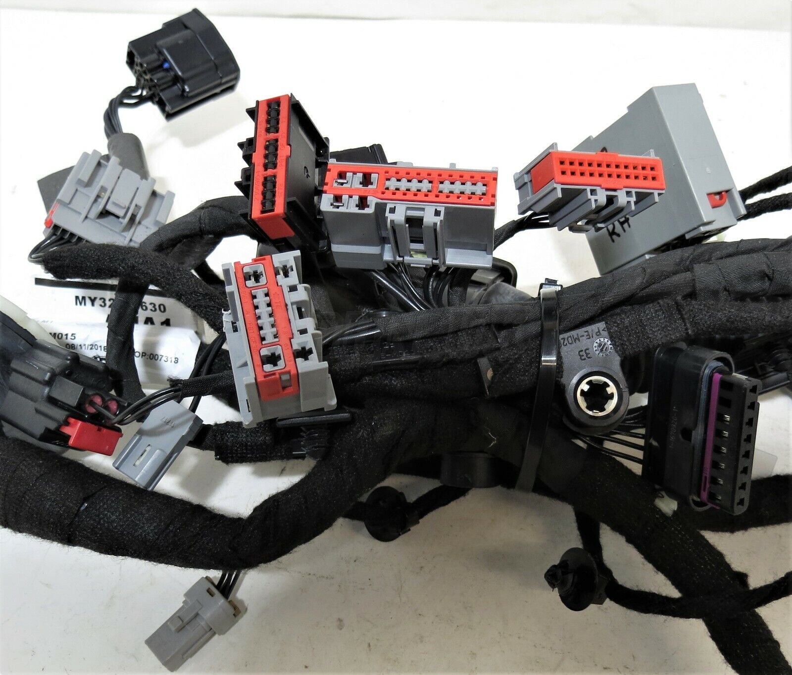 0K553966960B VW's Genuine 4 Ohms 20-40 Watts Front Rear Left Right Speaker Main Image 0K553966960B VW's Genuine 4 Ohms 20-40 Watts Front Rear Left Right Speaker - Image 1