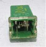 MR979367 Mitsubishi Colt 02-04 Genuine DY26 Green 40A Amps Fuse - Image 2