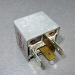 Audi VW Seat Skoda Contact Close Relay 191906383B 20202002 (No.94) 4-Pin - Image 2