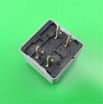 Daewoo Suzuki Chevrolet Multi-Purpose Grey Relay 96190189 4-Pin DECO Korea - Image 4