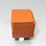 Vauxhall Corsa Astra Vectra Zefira Multi Use Brown Relay GM 90491314 Hella - Image 3