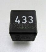 Audi VW Seat Black Relay 3D0951253A V23134-B59-X418 (No.433) 5-Pin SN7 - Image 7