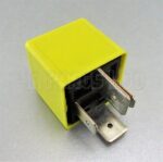 Vauxhall Vectra Astra  Multi Use Yellow Relay 90226846 V23134-J52-X369 Tyco - Image 2