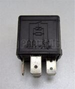 Mitsubishi Volvo Dodge Multi-Use Black Relay MB 953381 V23134-B52-X240 - Image 3