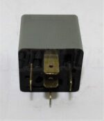 Saab 9-5 900 (193-2005) Multi-Use Grey Relay Bosch 0332209159 GM 1626239 12V 30A - Image 4
