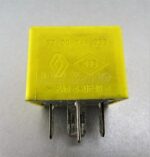 36-Renault Clio Scenic Laguna Megane 03532 5-Pin Yellow Relay 7700844253 12V 40A - Image 3
