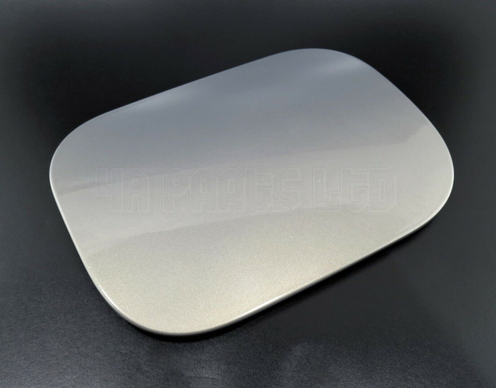 Renault Megane II MK2 Estate 03-09 Fuel Cover Flap Cover 8200200463 Angora Beige Main Image Renault Megane II MK2 Estate 03-09 Fuel Cover Flap Cover 8200200463 Angora Beige - Image 1