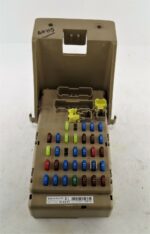 Subaru Legacy MK4 IV /03-09 Relay Holder and Fuse Box Junction Box 82201AG000 21 - Image 2