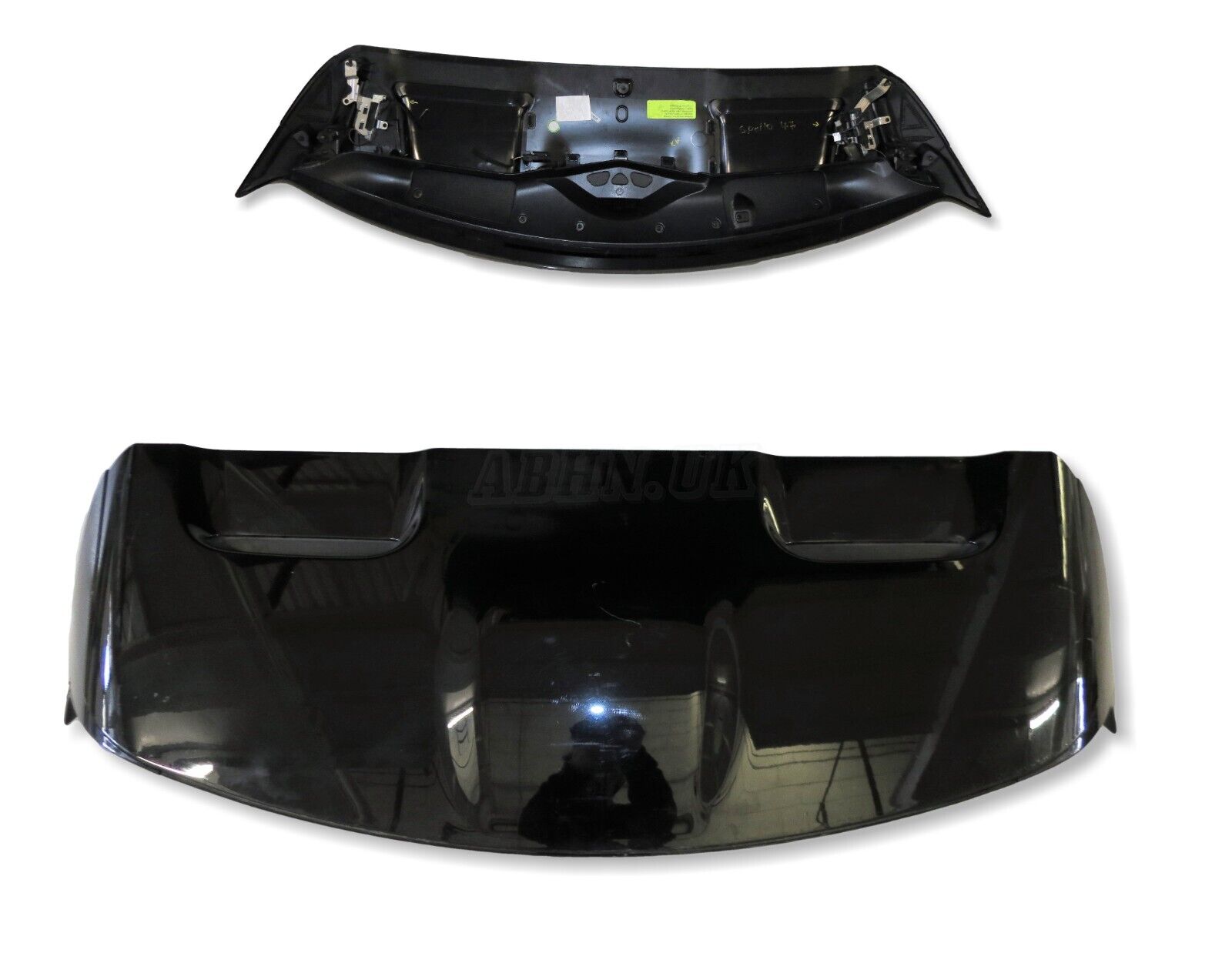 Range Rover Velar (17-21) Genuine Rear Complete Tailgate Spoiler Narvik Black*** Main Image Range Rover Velar (17-21) Genuine Rear Complete Tailgate Spoiler Narvik Black*** - Image 1