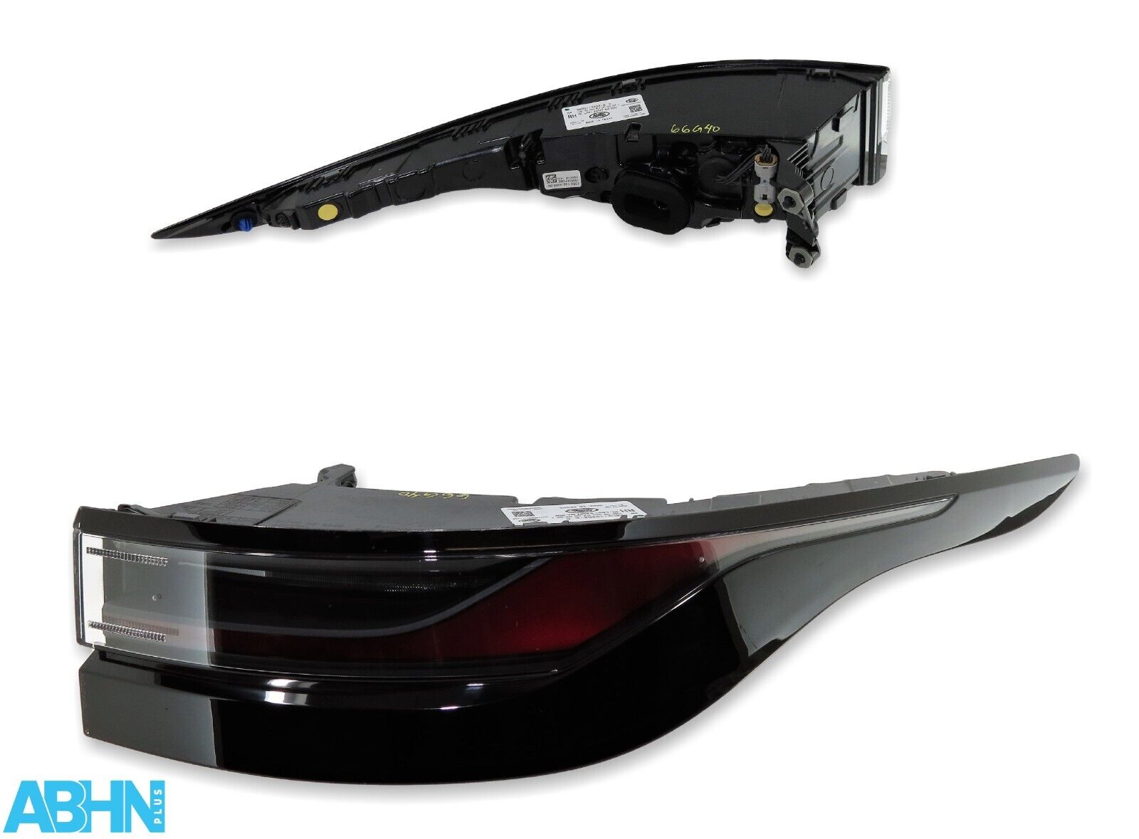 R8D2-13405-AC Range Rover Evoque L551 Right Rear Outer Tailgate LED Light 24MY 8 Main Image R8D2-13405-AC Range Rover Evoque L551 Right Rear Outer Tailgate LED Light 24MY 8 - Image 1