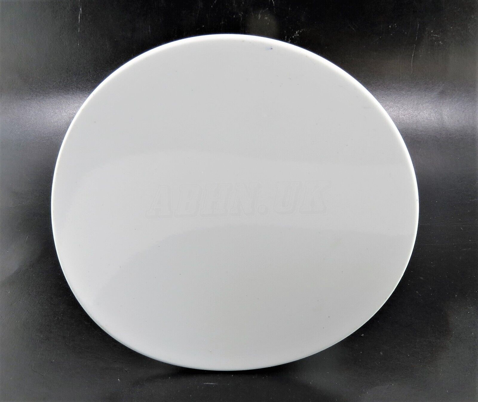 Genuine Ford Fiesta Mk6 Mk7 (2008 - 2012) Fuel Flap Cover 8A61-A405A02-AF White Main Image Genuine Ford Fiesta Mk6 Mk7 (2008 - 2012) Fuel Flap Cover 8A61-A405A02-AF White - Image 1