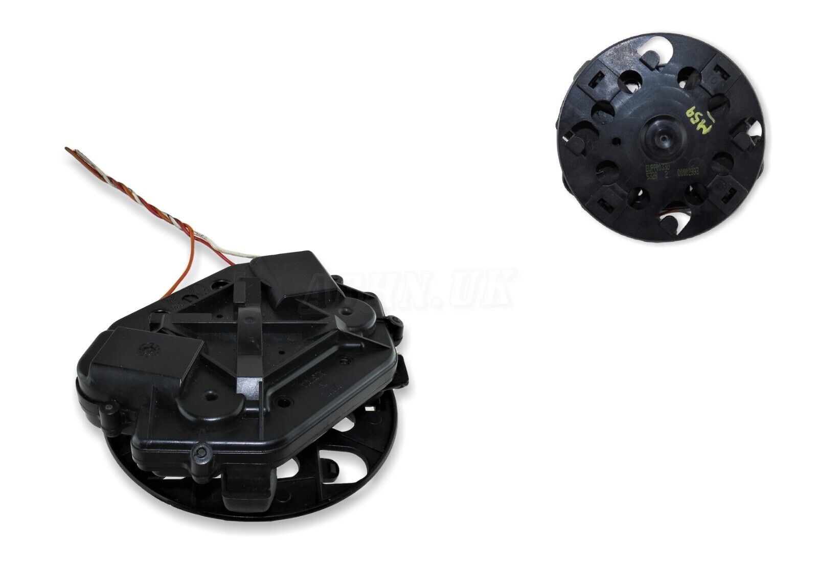 BMW X5 E53 Range Rover L322 (02-04) Door Mirror Motor & Plate (Actuator) 3-Wires Main Image BMW X5 E53 Range Rover L322 (02-04) Door Mirror Motor & Plate (Actuator) 3-Wires - Image 1