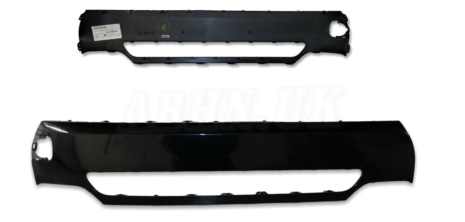 Mini One/ Cooper S LCi2 Genuine Front Facing Bumper Middle Panel Enigmatic Black Main Image Mini One/ Cooper S LCi2 Genuine Front Facing Bumper Middle Panel Enigmatic Black - Image 1