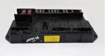 Range Rover Vogue L322 MK3 (02-05) Relay/ Fuse Box Unit Junction Box YQE000350 - Image 2