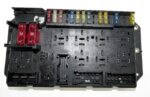 Range Rover Vogue L322 MK3 (02-05) Relay/ Fuse Box Unit Junction Box YQE000350 - Image 3