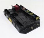 Range Rover Vogue L322 MK3 (02-05) Relay/ Fuse Box Unit Junction Box YQE000350 - Image 4