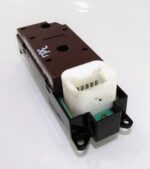 MR480790F Mitsubishi Shogun Genuine RHD Right Side Electric Window Switch Button - Image 11
