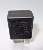 Saab 9-3 93 9-5 9-7X 9-4X 9-3X /4-PIN Black Relay GM 24432680 702.21 20A - Image 6