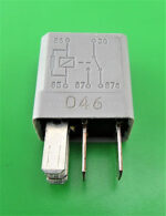 09-Vauxhall Opel 5 Pin Multi Use Silver-Grey Relay 13100504 12V 10/ 20A 677.20 - Image 4