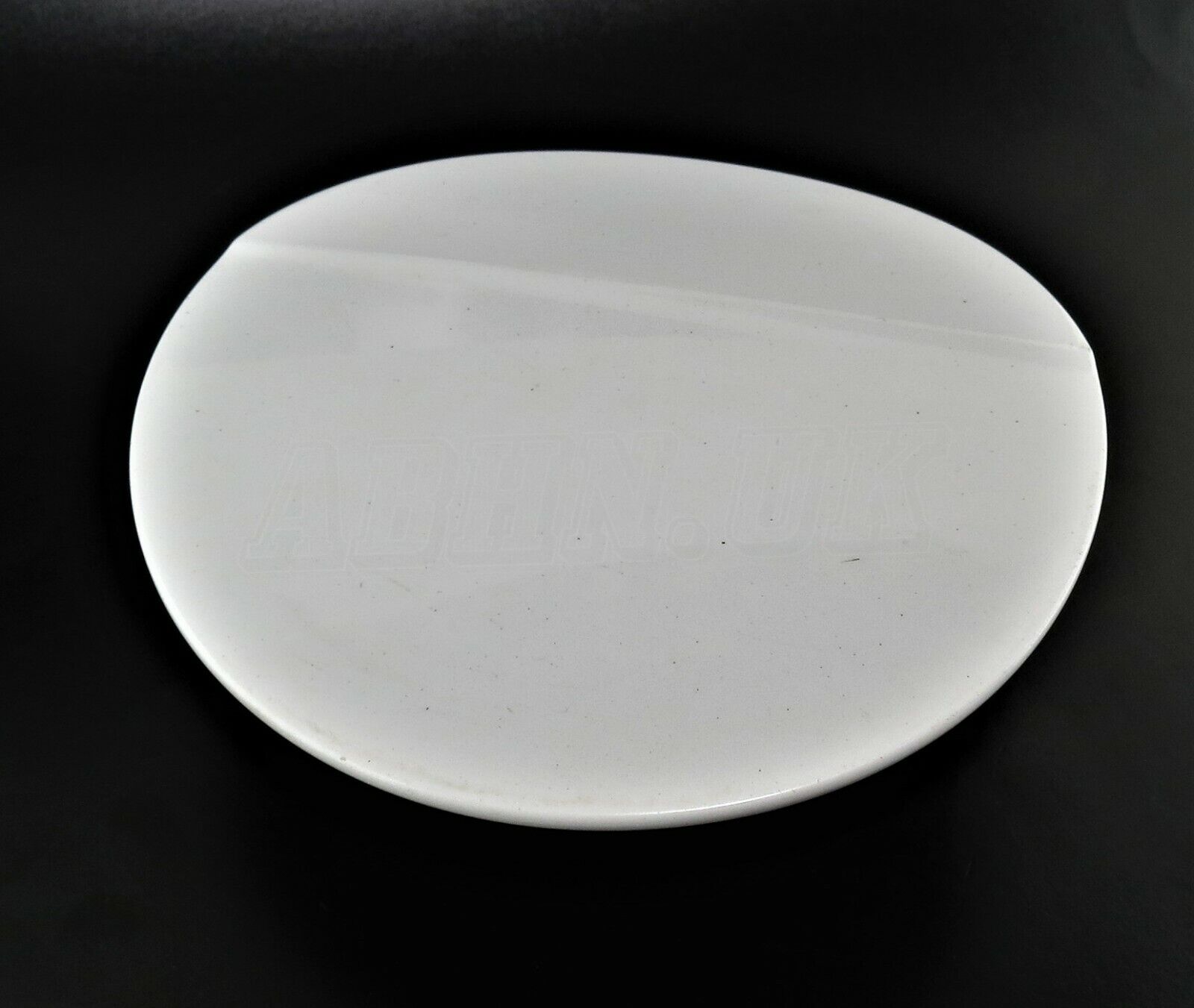 Audi A3 S3 8PA 8P1 /03-08 5-Door Hatch Fuel Flap Cover 8P4809907 White Main Image Audi A3 S3 8PA 8P1 /03-08 5-Door Hatch Fuel Flap Cover 8P4809907 White - Image 1