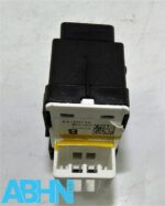 HY3214017BA Range Rover Sport Discovery Genuine Passenger Central Locking Switch - Image 10