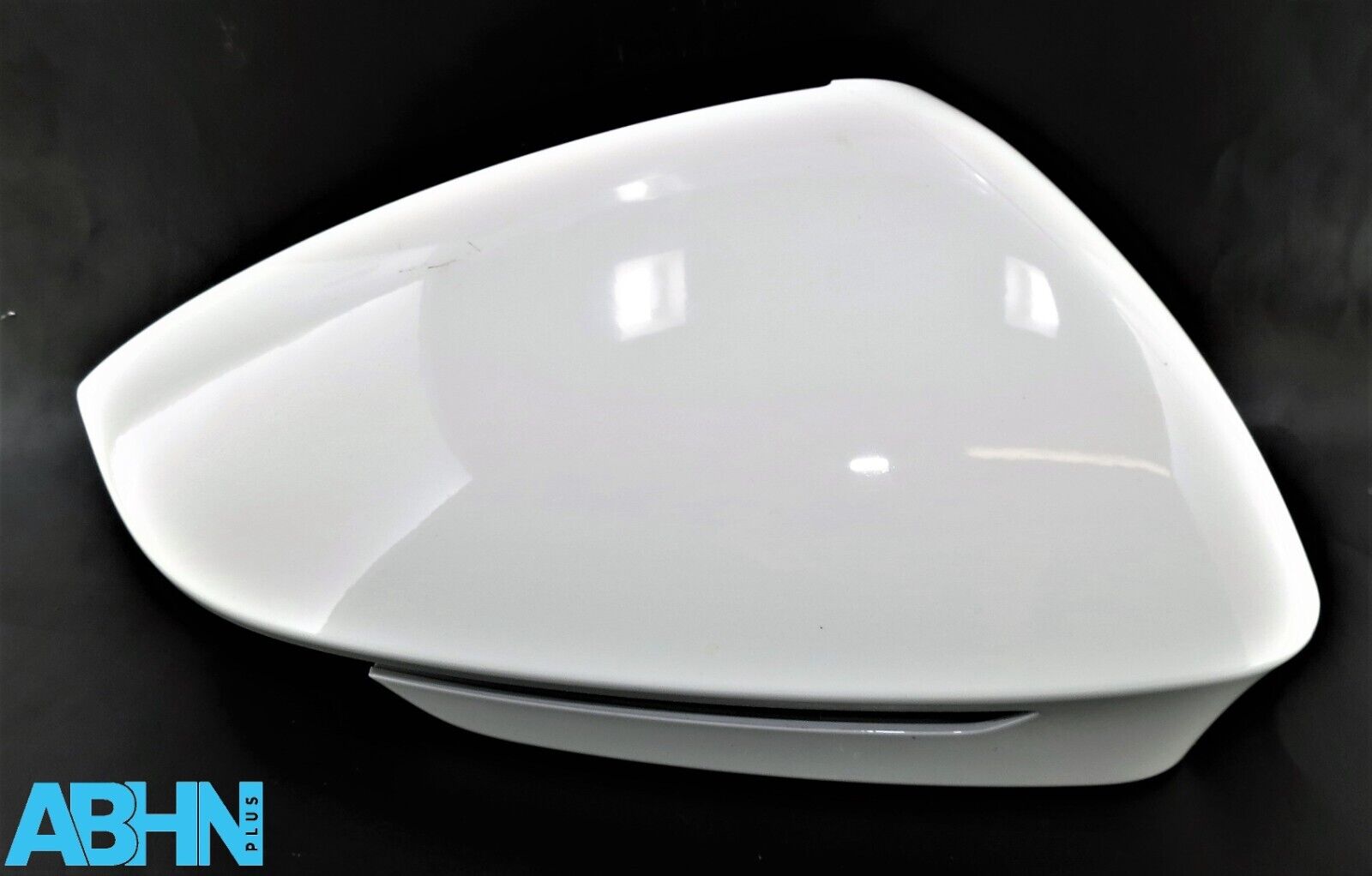11B.857.538 VW ID.4 ID.5 Genuine Right Side Wing Mirror Cap Cover Gloss White 8 Main Image 11B.857.538 VW ID.4 ID.5 Genuine Right Side Wing Mirror Cap Cover Gloss White 8 - Image 1