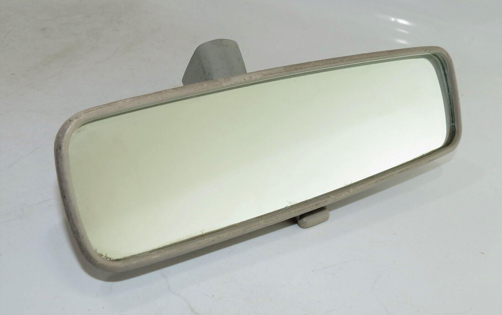 Peugeot 207 Citroen C2 C3 C4 Picasso (04-10) Interior Rear View Mirror Beige/ F Main Image Peugeot 207 Citroen C2 C3 C4 Picasso (04-10) Interior Rear View Mirror Beige/ F - Image 1